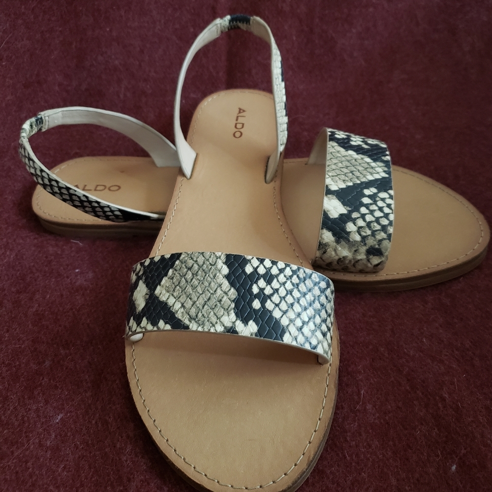 ⏰️LAST CHANCE⏰️Aldo sandals